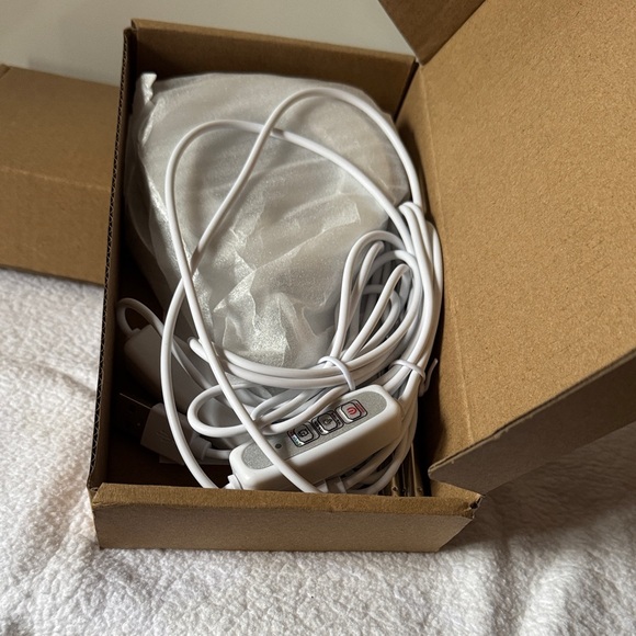 Set of two in pot grow lights with USB connection dimmable with timer - Picture 2 of 9